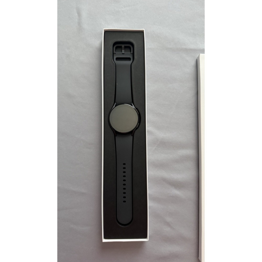 Samsung Galaxy Watch5 Pro 40mm Face Unlocked Graphite Gray Open Box New‎
